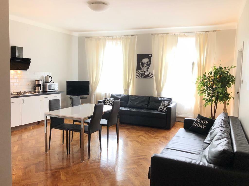 Main Market Square Apartments Krakow Exterior photo