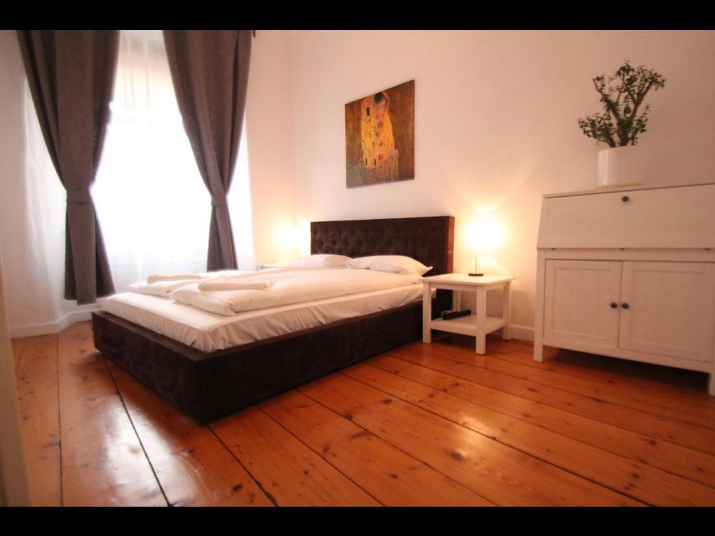 Main Market Square Apartments Krakow Exterior photo